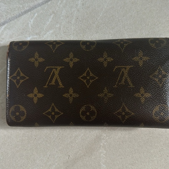 Vintage Louis Vuitton monogram long wallet - Picture 2 of 8